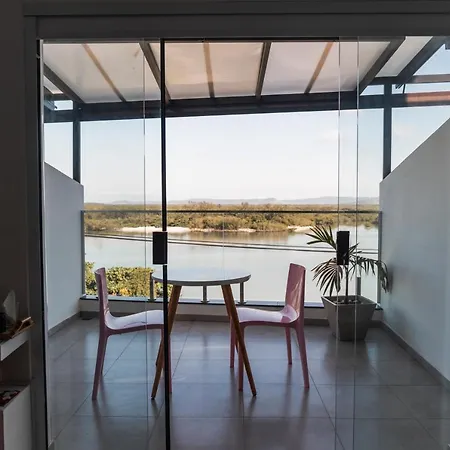 Suítes Luxo Marambaia- Epic House-3